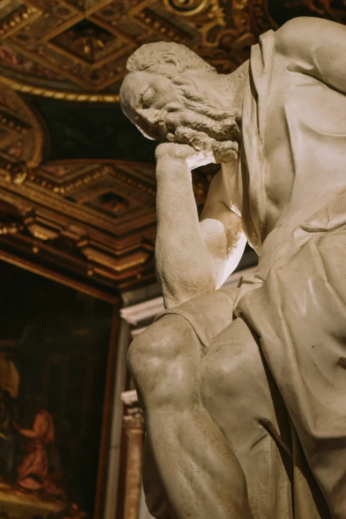 ヴェネツィアのスクオーラ・グランデの像